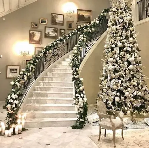 silver Christmas tree decorating ideas