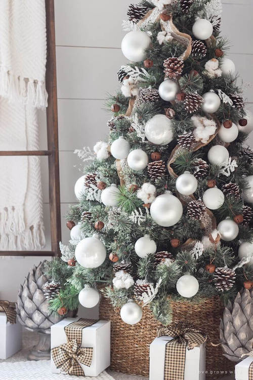 silver christmas tree decor ideas