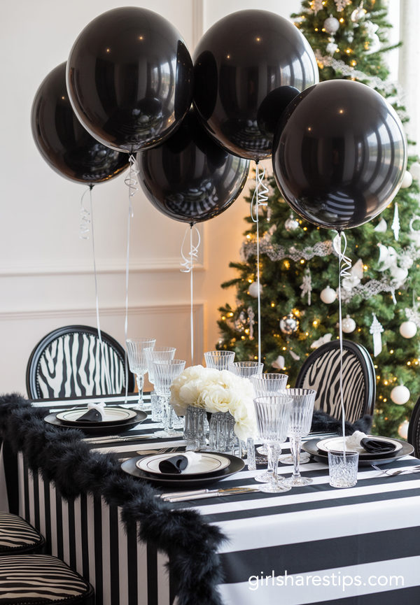 Black And White Glam Christmas Tablescape With Balloons