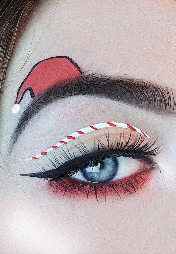 Candy Cane Cut Crease Eyeliner