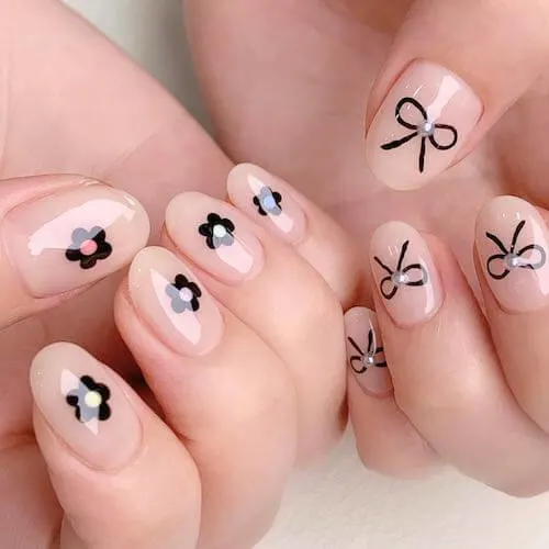 simple Korean nail designs