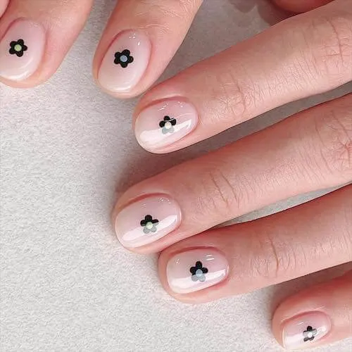 simple Korean nail designs