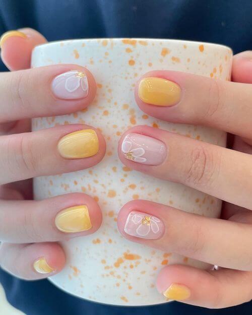 simple Korean nail designs