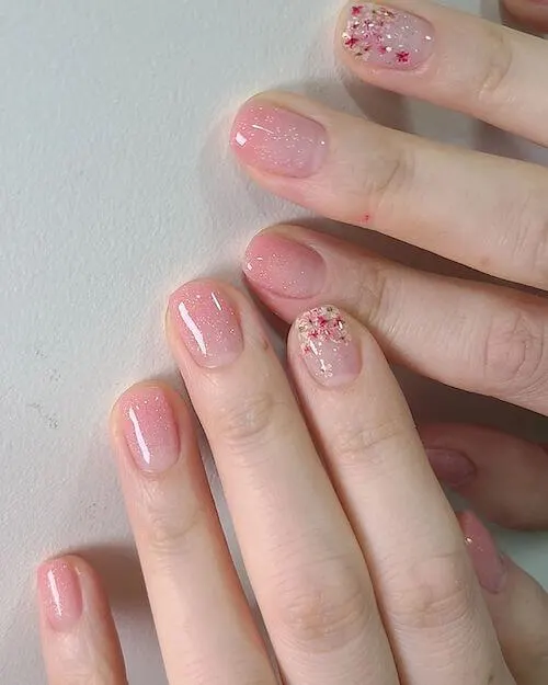 Korean Glitter Manicure