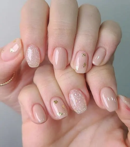 Korean Glitter Manicure