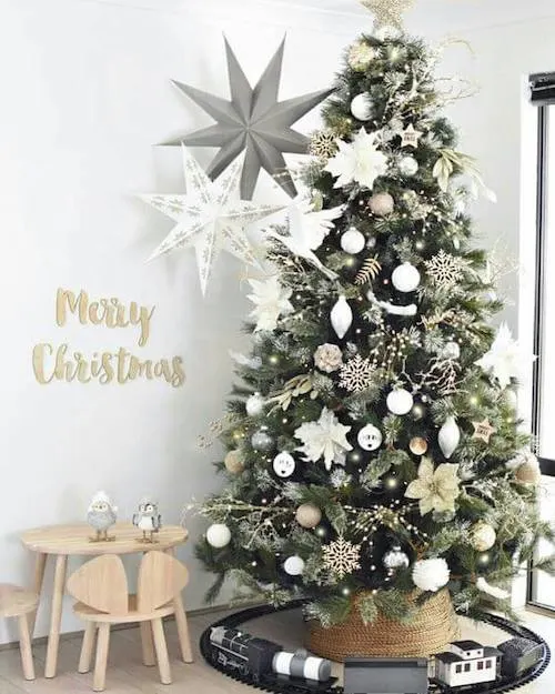 simple christmas tree decor ideas