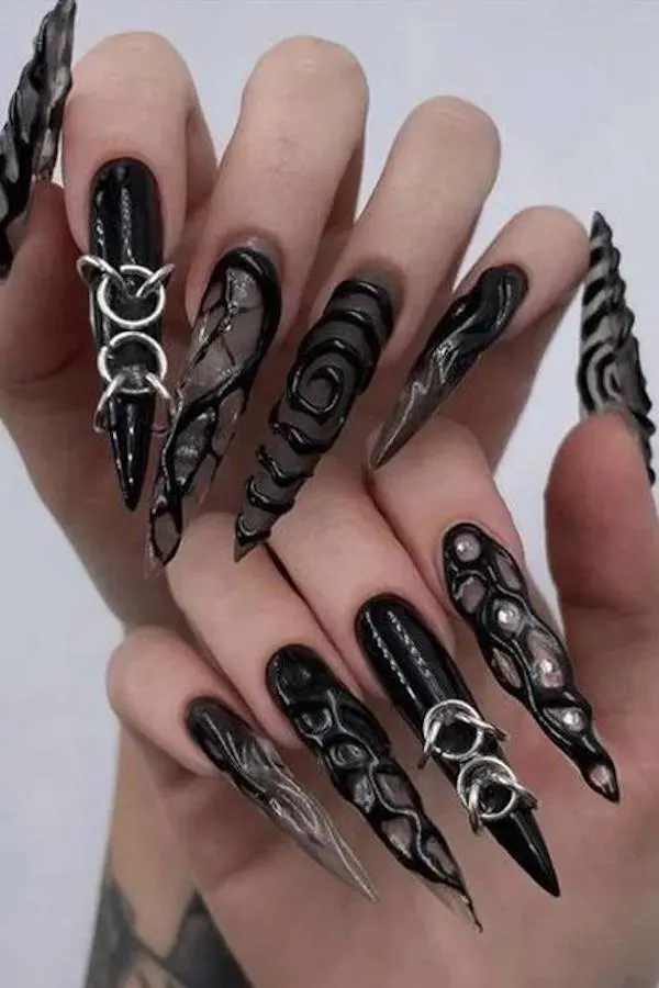 spooky Halloween nails