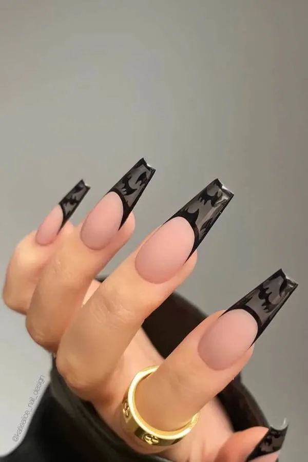 spooky Halloween nails
