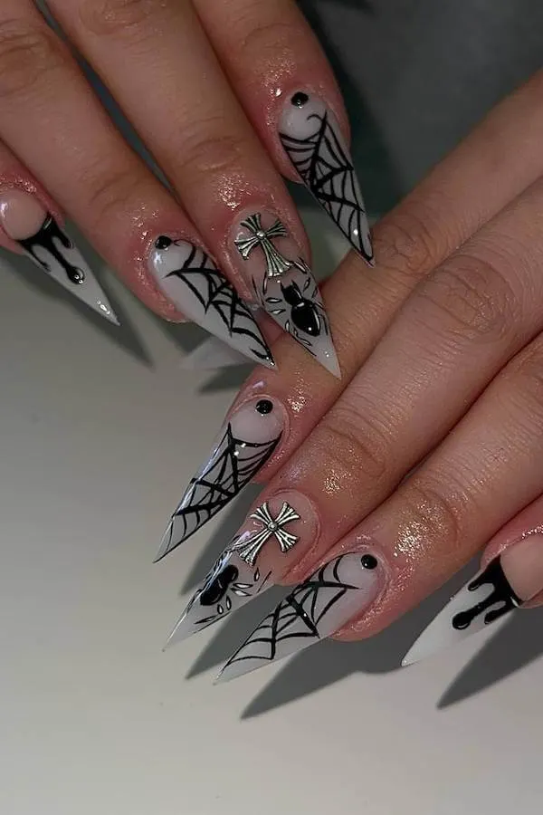 spooky Halloween nails