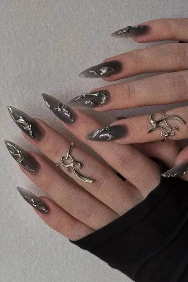 spooky Halloween nails