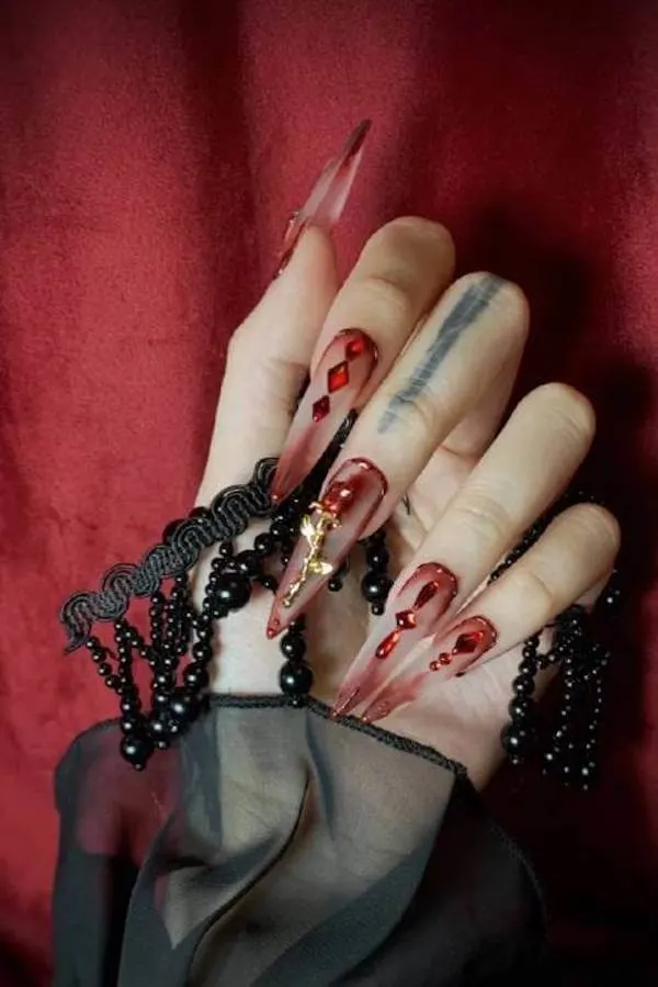 spooky Halloween nails