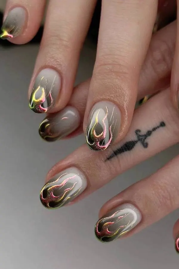 spooky Halloween nails