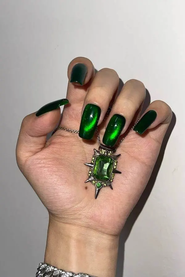 spooky Halloween nails