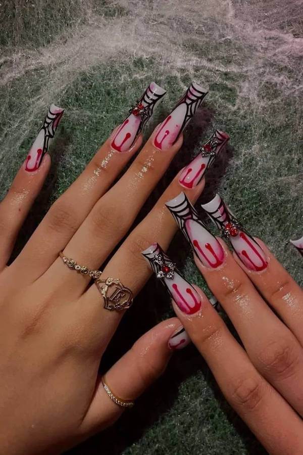 spooky Halloween nails