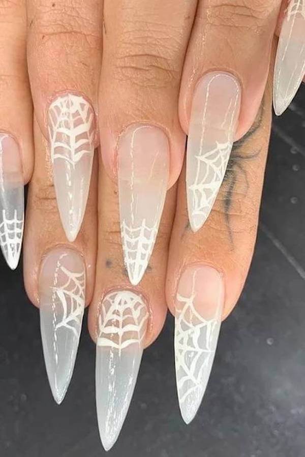 spooky Halloween nails