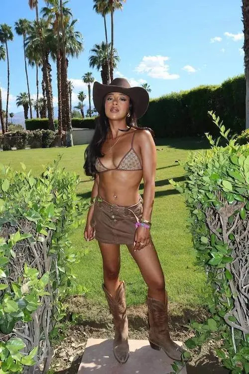 stunning country concert outfit