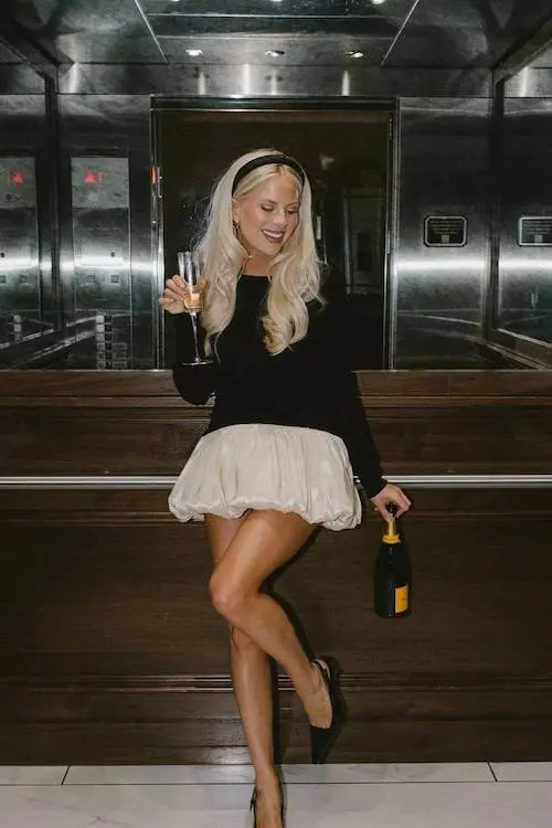 stylish date night outfit