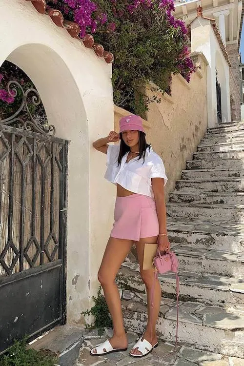 stylish summer vacation outfit