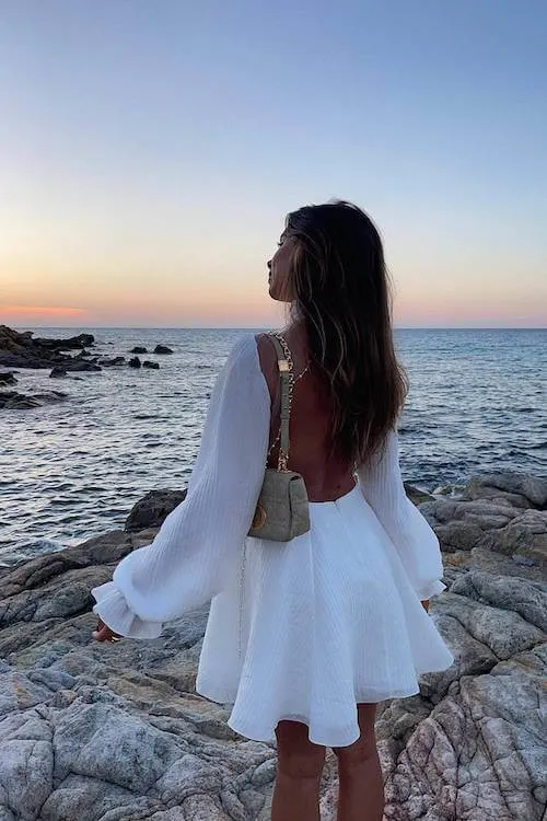 stylish summer vacation outfit