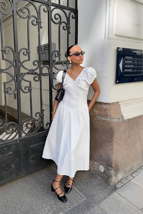 stylish summer vacation outfit