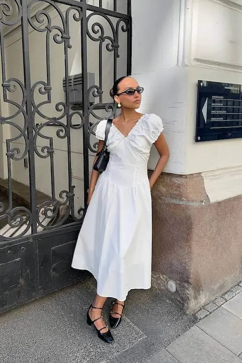 stylish summer vacation outfit