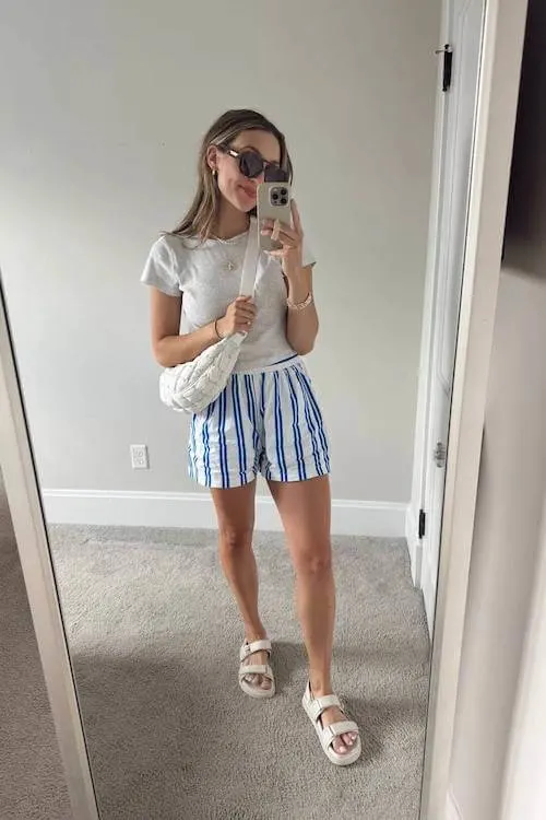 stylish summer vacation outfit