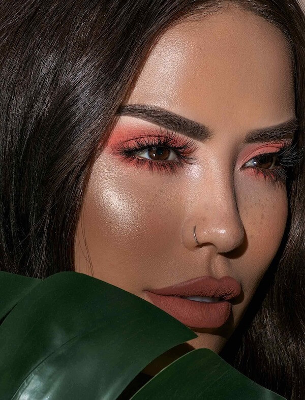 Soft Coral Eyeshadow Look