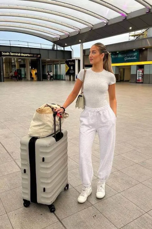 summer airport outfit