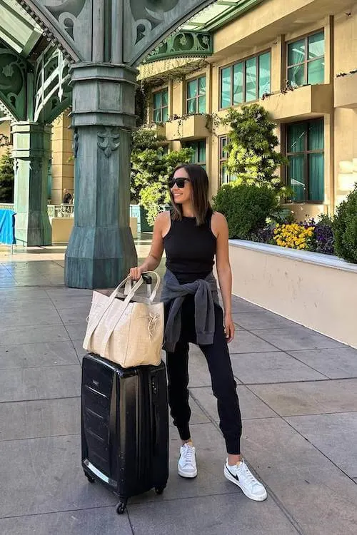 summer airport outfit