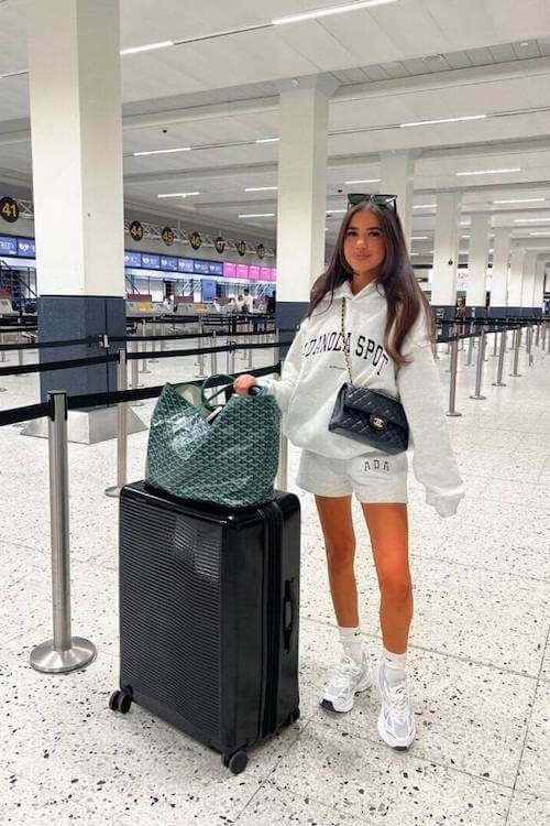 summer airport outfit