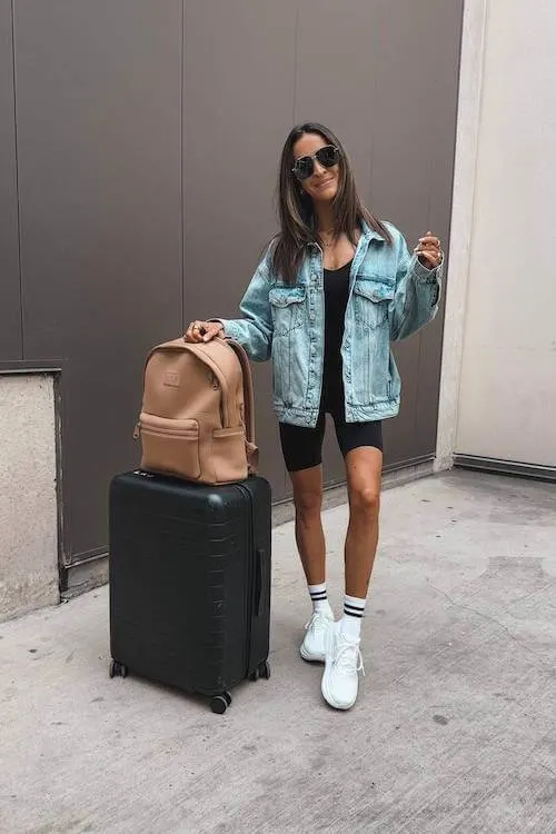 summer airport outfit