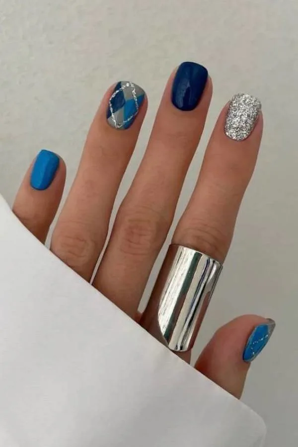 summer blue nails