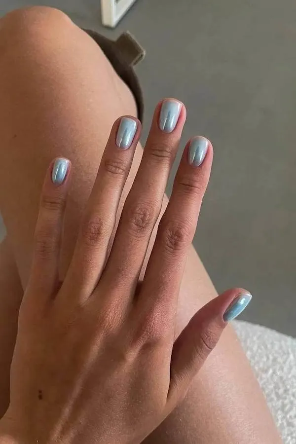 summer blue nails