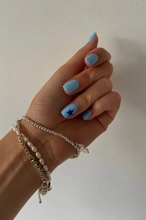 summer blue nails