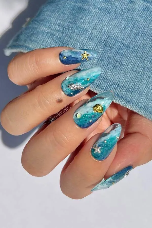 summer blue nails