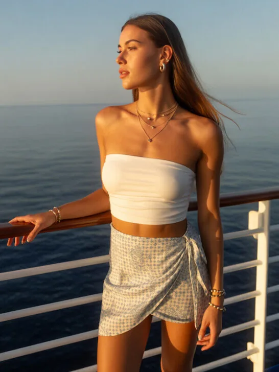 21 Stunning Summer Cruise Outfits for Women: Must-Have Looks for a Fabulous Vacation