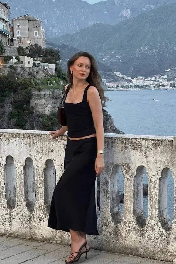 tank top and skirt outfit