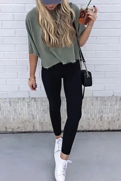 tops to wear with leggings