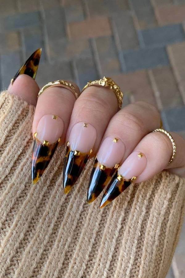 Gold-Edged Tortoise Shell Stiletto French Tips