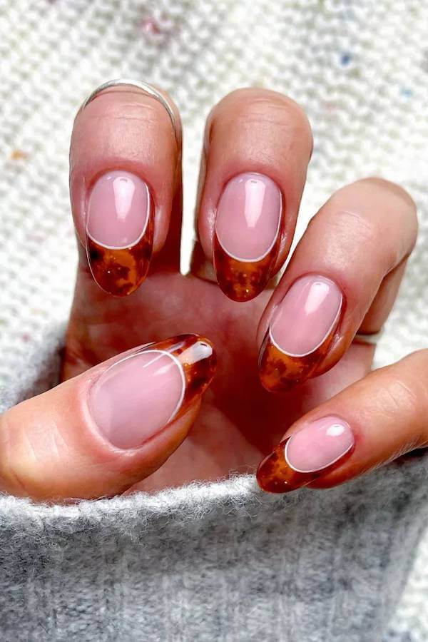 Timeless Tortoise Shell French Tips