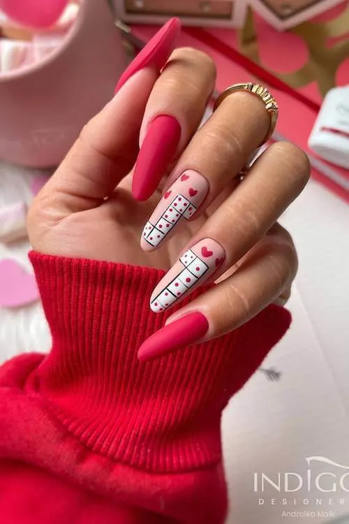 trendy Valentine's Day nails