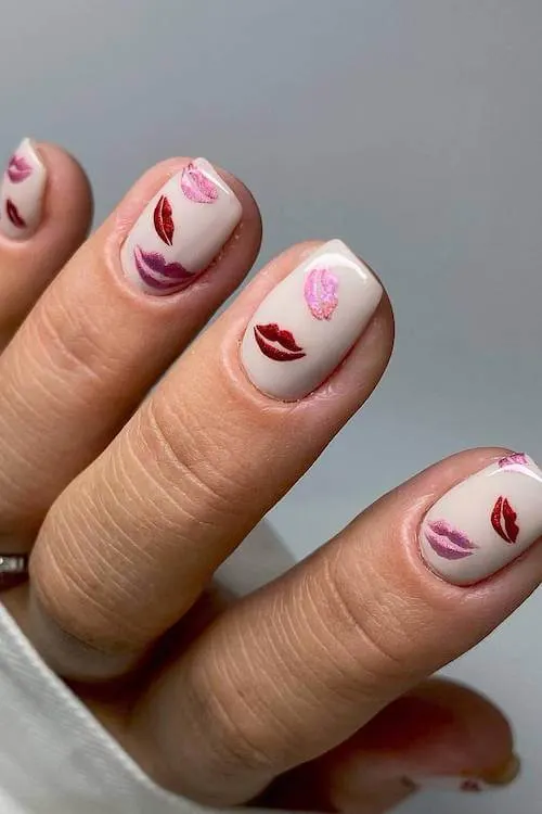 trendy Valentine's Day nails