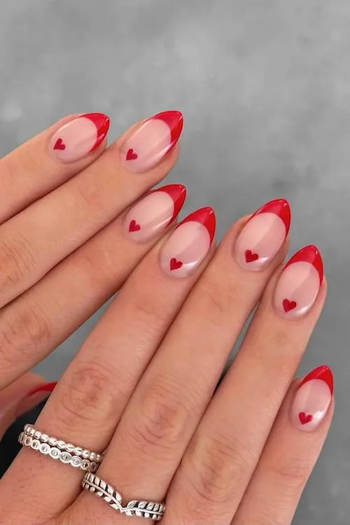 trendy Valentine's Day nails