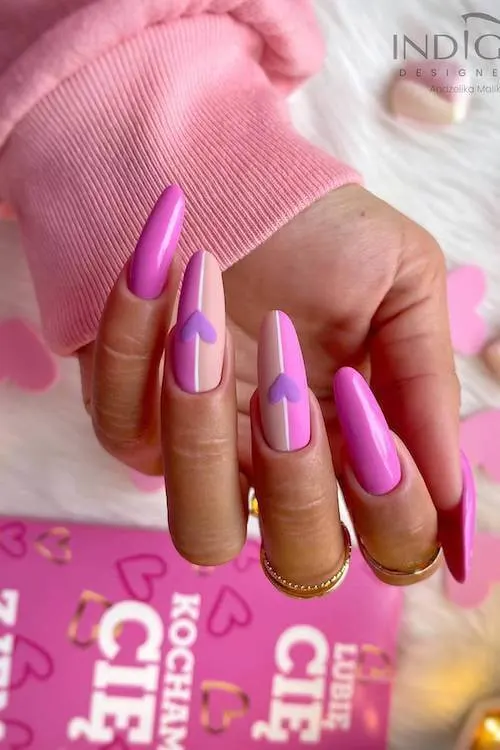 trendy Valentine's Day nails