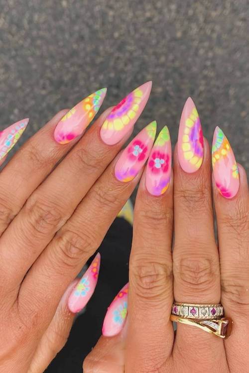 trendy cute vacation nails