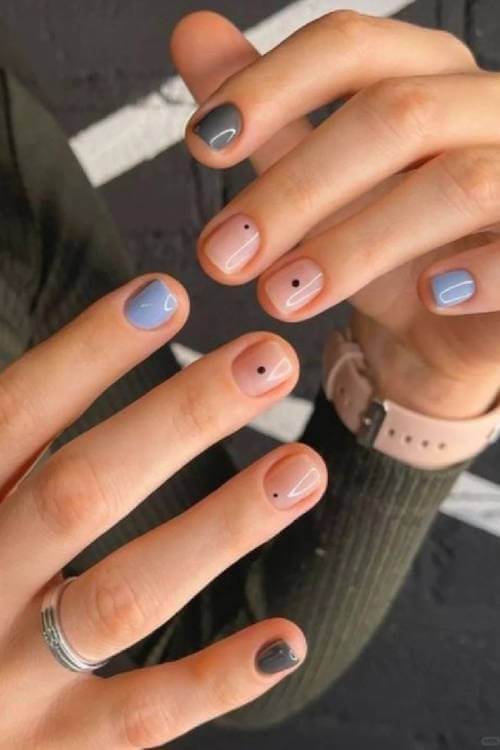 trendy short summer nails