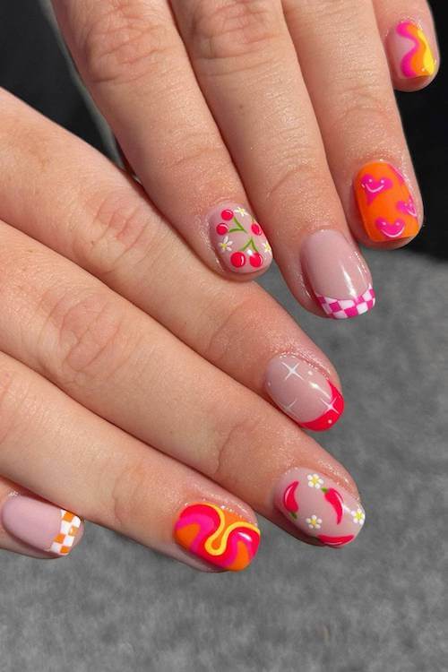 trendy short summer nails