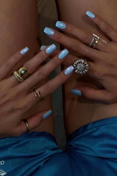 trendy short summer nails