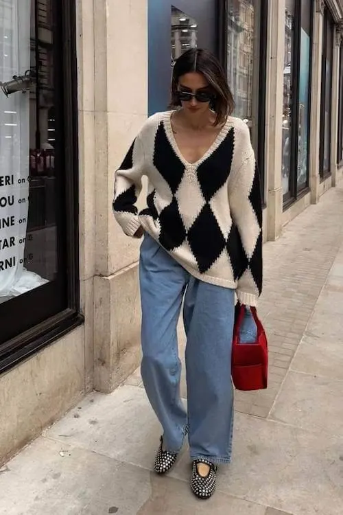 trendy wide leg jeans outfit