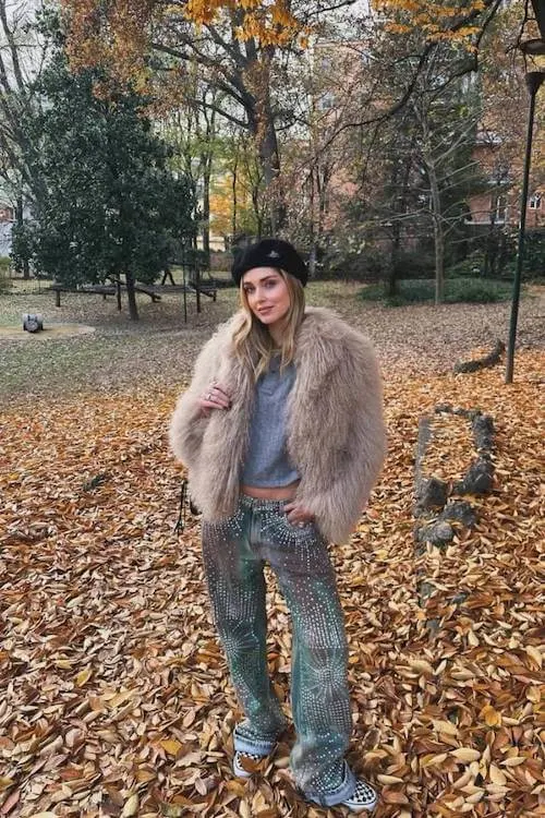 trendy wide leg jeans outfit